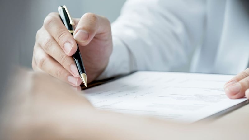 後悔しています…〈障害年金〉自分で申請すると「審査が通りにくいケース」5選【看護師FPが解説】