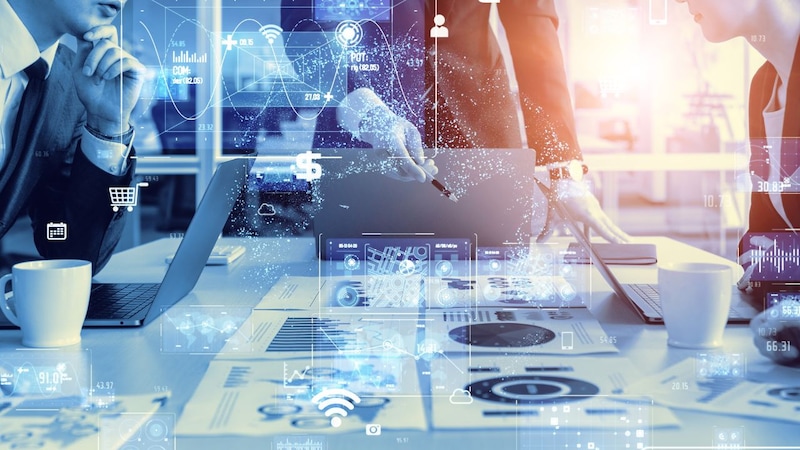 中小企業の7割超「社内にIT人材いない」採用難でDX推進に壁【最新調査で判明】