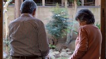 ▼こないでくれ…「年金月26万円」「貯金1,400万円」60代夫婦が“愛する息子家族の帰省”に怯えるワケ