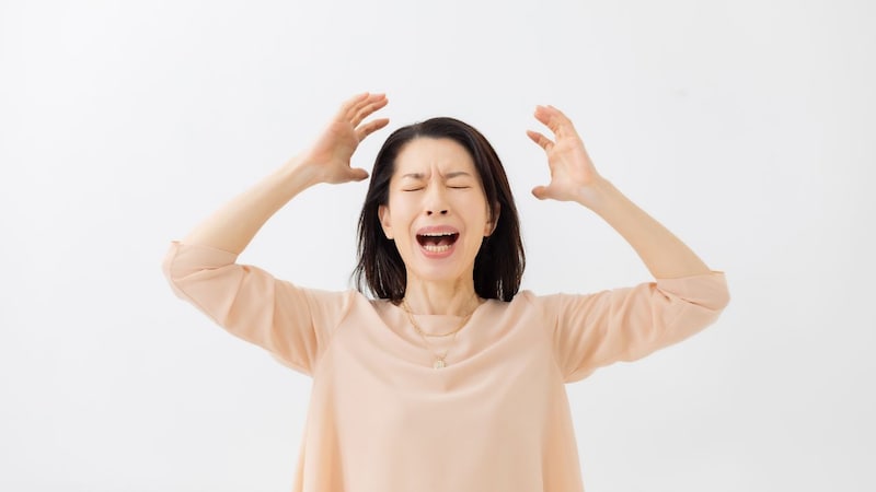 「1月から5万円値上げです」老人ホームからの通知に震える、年金月15万円・87歳母と63歳娘。容赦ない「インフレ退去」の現実