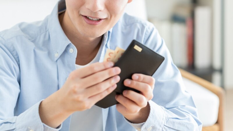 サウナに年間100万円、家には食器ゼロ…理解不能な「Z世代」の金銭感覚。一見“矛盾”した消費行動に隠された、彼らなりの“超合理的”な計算