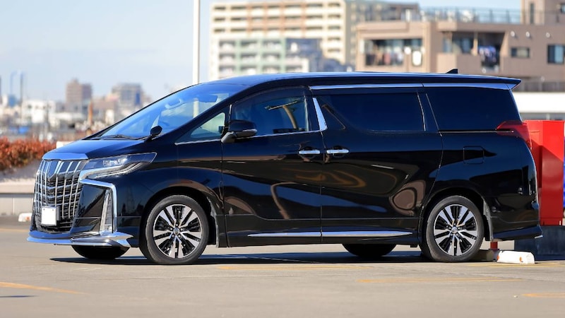 【税理士が警告】素人には判断不可能!? クルマの買い替え時に潜む「二重課税」の罠