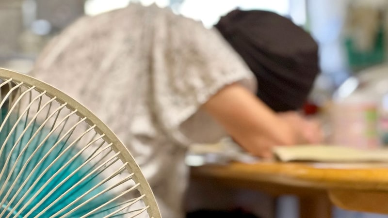 「どうしてこうなったの…」通帳の記録に69歳妻、愕然。〈年金月23万円・貯蓄2,000万円〉の“老後安心世帯”が一変した日