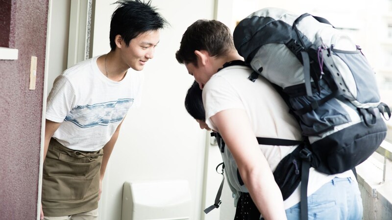 ドタキャン・備品持ち帰り・報復レビュー、“やったもん勝ち”民泊ゲストの悪質トラブル…民泊運営で「泣き寝入り」しない防衛策