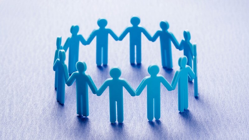 子どもたちに「投資とギャンブルの違い」を知ってほしい！元外銀トレーダーママが競馬・宝くじの還元率とグラフで徹底比較