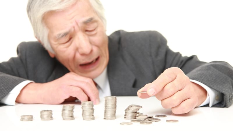 クルーズ旅行に500万円、憧れの外車に800万円…〈退職金〉という大金を手にして“後先を考えず”散財するリスク【FPが警鐘】