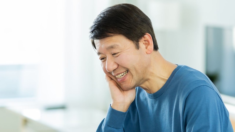 「親子でも、さすがに許せない」遺族年金の中高齢寡婦加算が終わり、年金10万円になった65歳母…月収50万円・40歳長男の〈まさかの発言〉に腸が煮えくり返り、LINEで絶縁【FPが解説】