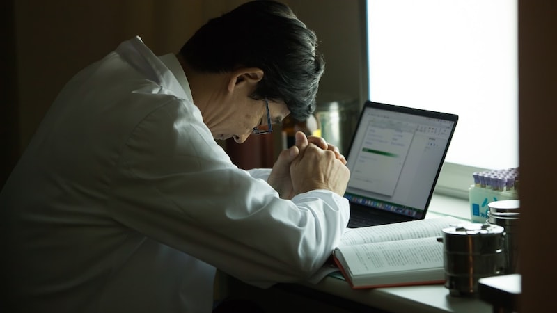 「教授が怖くて声を上げられません」…単位を与えない、研究成果を横取り、就職や進学を妨害。大学で起こるアカハラ（アカデミックハラスメント）の対処法【弁護士が解説】