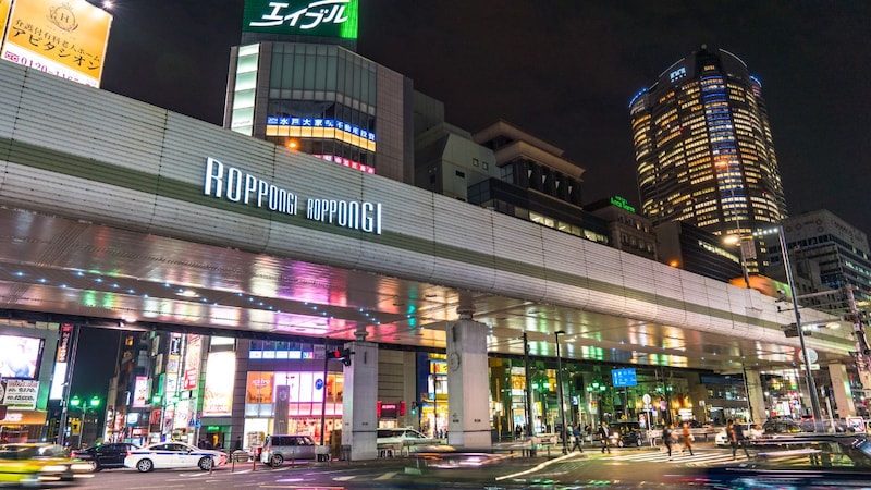 港区マンションに住みBMWを乗り回す…資産8,000万円達成で有頂天の50代大手営業マン。“最高の暮らし”の果てにたどり着いた「残酷な老後」【FPの助言】