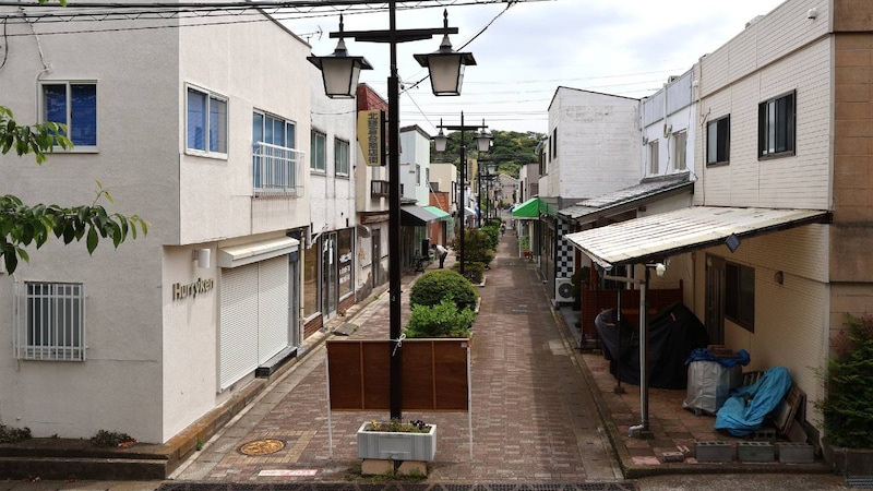 店の前にはベンツやクラウン、ソアラが並んで“高級車の展示場”みたいだった…鎌倉在住の60代男性が「あの頃は」と懐かしむ神奈川県・鎌倉市の現在【取材】