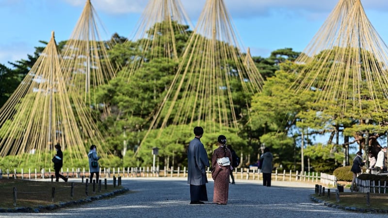 中国渡航自粛、「春節」がズレても客足は落ちない…能登地震から2年。〈金沢兼六園の1月〉数字が示した「答え」【解説：エコノミスト宅森昭吉氏】
