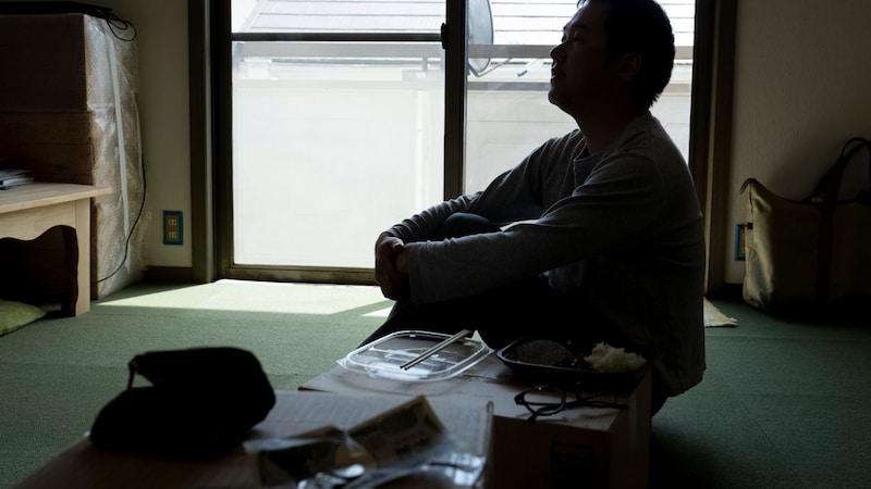 ごめん、おれ働くよ…年金12万円の79歳母と同居する55歳無職男性「実家から車で10分のアパート」で一人暮らしをはじめた理由【CFPの助言】