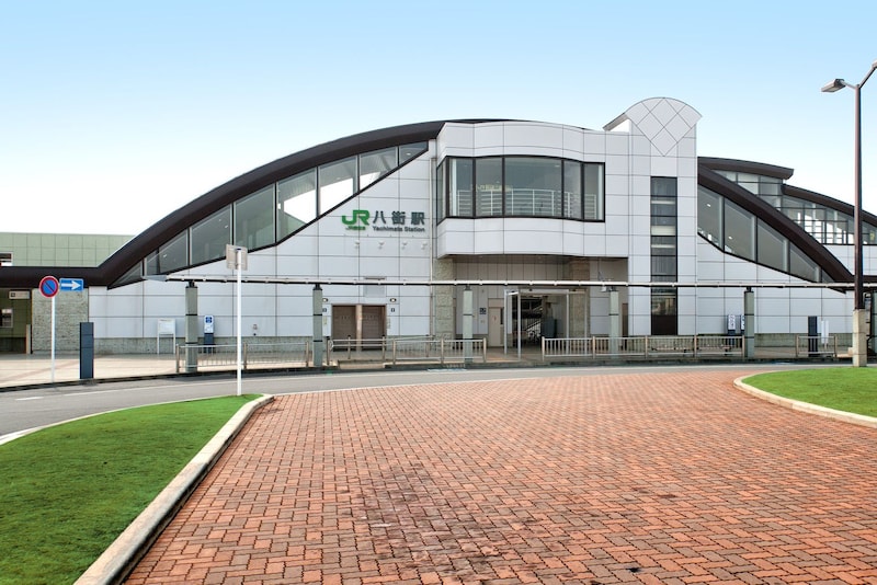 （JR八街駅／PIXTA）