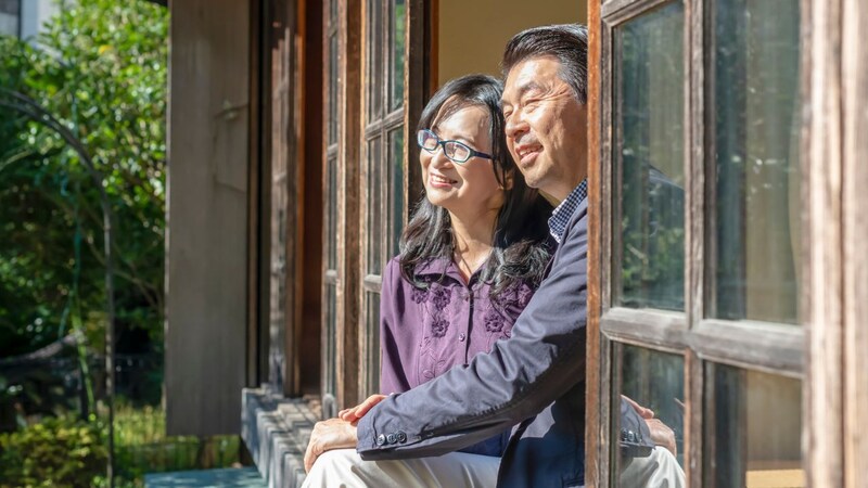 「焦らず時間をかけてよかったです」〈退職金2,000万円〉65歳夫婦の地方移住、まさかの“相場より安い優良物件”で理想の老後を手に入れたワケ