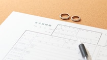 母親の再婚と急死が招いた「継父の子」への資産流出…防衛策はあるか？【弁護士が解説】