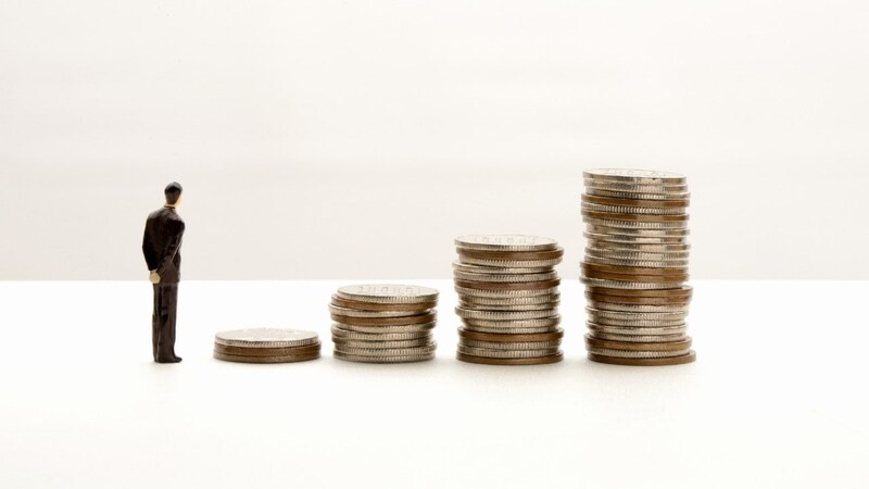 「一生続ける必要はありません」〈手取り26万円〉サラリーマンが、貯金ゼロから「約7年半で資産1億円」を達成できたワケ