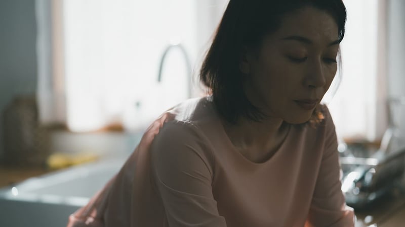 「結婚なんかするもんじゃなかった…」結婚10年、月収51万円・最愛の夫と結ばれた39歳パート妻の痛恨。コソコソいびり倒してくる“この世で最も憎い人”から逃げられない地獄