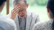 息子との結婚は諦めてくれ…月収32万円・29歳会社員女性、婚約者の両親が大反対した「奨学金の返済額」