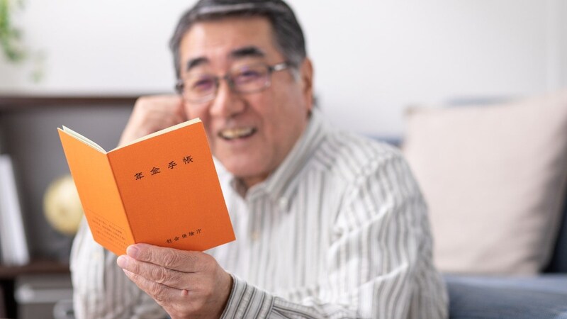 60歳からが「年金増額」のチャンス！定年後も働き続けると、年収100万円につき〈年間5,500円〉上乗せされるワケ【FPが「老齢厚生年金」を解説】