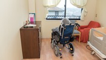 「助けて…」特養入居から半年、78歳母の電話に息子が凍りついた夜…施設で見た“想定外の光景”