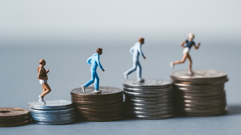 【資産3,000万円への道】〈手取り26万円〉サラリーマン「普通なら心が折れる」給料3割カットにボーナス3年間ゼロ…逆境に負けず資産を増やせたワケ