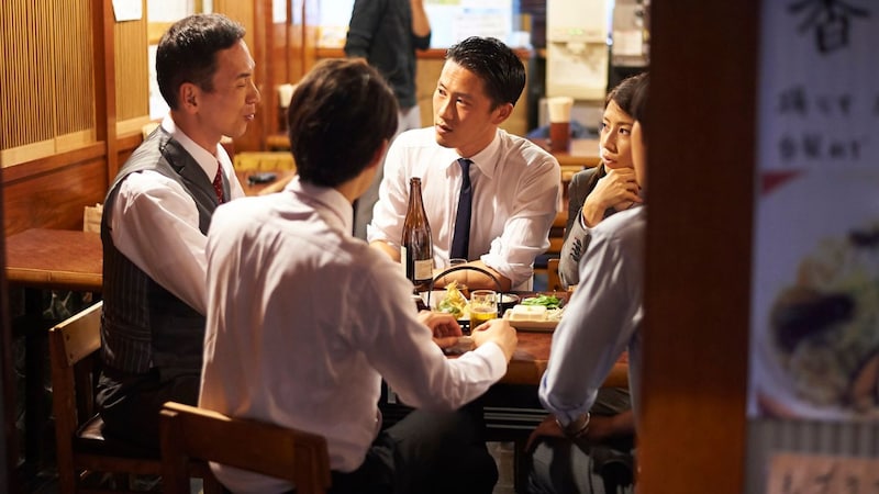 「送別会の幹事、お願いできる？」に「それって業務ですか？」と返す若手…上司も逃げ腰で〈年収500万円〉35歳中堅社員に丸投げ、「報われない飲み会」に疲労困憊