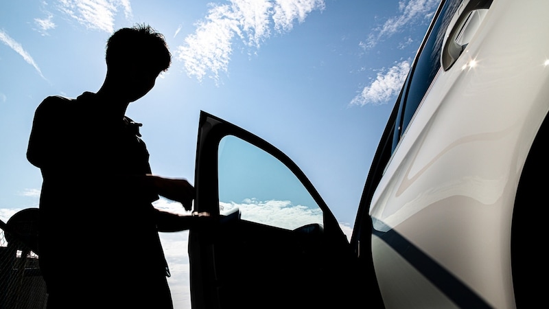 「え？保険に入れない？」お金持ちになった28歳インフルエンサー、3,000万円のスポーツカーを現金一括購入も…納車直前、保険代理店から告げられた“まさかの現実”【FPが解説】