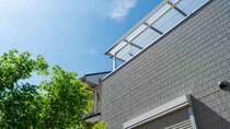 〈世帯年収1,300万円〉都心マンションを見送り“郊外一戸建て”を選んだ夫婦が、3年後に気づいた〈住宅選択の誤算〉