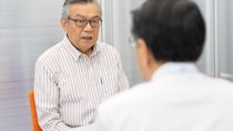 日本年金機構「あなたは支払う必要ありません」…年金月14万円の65歳男性、約20年前に無職だった期間の〈年金未納分50万円〉を払うつもりが、追納を止められたワケ【FPが“年金の経過的加算”を解説】