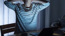 「夜景なんて見たくない…」世帯年収1,400万円・30代夫婦、カーテンを閉め切ったリビングで絶望。憧れの「タワマン生活」を崩壊させた〈まさかの悲劇〉