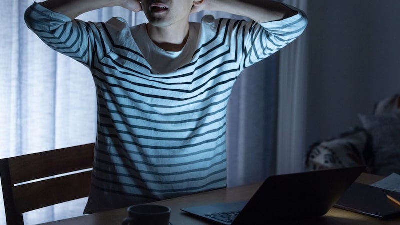 「夜景なんて見たくない…」世帯年収1,400万円・30代夫婦、カーテンを閉め切ったリビングで絶望。憧れの「タワマン生活」を崩壊させた〈まさかの悲劇〉
