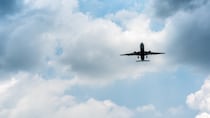 「日本はそろそろ危ない。早く海外へ」と真顔で忠告…加速する〈富裕層の日本離れ〉の先に待ち受ける、恐ろしい未来