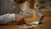 1円も残らないね…〈世帯手取り月43万円〉50代夫婦の暗い食卓。「介護・教育費・住宅ローン・老後資金」の四重苦に悲鳴【CFPが「支出のリバランス」の重要性を解説】