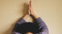 お母さんにしか言えなくて…年金11万円でほそぼそ暮らす72歳母、専業主婦の42歳娘から「涙ながらのお願い」に絶句【FPが解説】