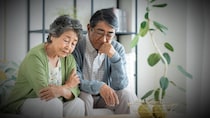 ▼GWよ、こないでくれ…年金月27万円・貯金3,000万円の60代夫婦が“春の大型連休”に心から怯えるワケ。原因はGWに帰省予定の「30代息子家族」の存在【弁護士の助言】