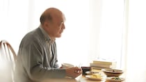 「お金はいらない。一人で生きていってください」長男から届いた絶縁宣言…〈資産1億円〉79歳男性が“家族と過ごす穏やかな老後”を永遠に失った日