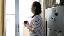 「孫に会えなくて寂しい。でも、せいせいした」娘家族に、月14万円の年金から“月6万円のお小遣い”を出していた72歳女性。きっぱりやめたあと、静かな家で守った〈本当の自由〉【FPが解説】