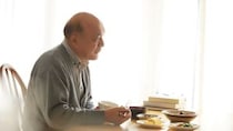 「お金はいらない。一人で生きていってください」長男から届いた絶縁宣言…〈資産1億円〉79歳男性が“家族と過ごす穏やかな老後”を永遠に失った日