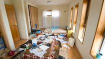 「お金がないなら、さようなら」…年金23万円、退職金2,700万円を使い果たした69歳元部長を、年下妻が捨てた“残酷な理由”。一人きりのゴミ屋敷で夫が悟った〈偽りの結婚〉の正体