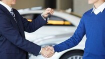 ▼“リセールの鬼”トヨタ・アルファードは第2位…アナタのクルマはいくらで売れる？中古車市場で取引実績が多い車種ランキングTOP3