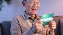 「これだけじゃ、とても暮らせない」年金月6万円に嘆く落語家だが…“これに救われている、ありがたや”と語る「もうひとつの収入源」【経済評論家が解説】