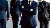 キーマンが辞め、技術も顧客も失った…中小企業の「人材・技術・顧客流出」トラブル【M&A弁護士が解説】