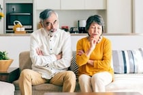 「おばあちゃん、今日のご飯なに？」可愛い孫の帰宅に引きつる笑顔…年金月24万円・68歳夫婦が下した「思い切った決断」