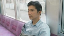 ▼どうか夢であってくれ…年収800万円の54歳サラリーマン、年金暮らしの79歳母から届いた「仕送り増やして」LINEに不信感→“アポなし帰省”で発覚した衝撃の事実
