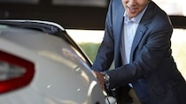▼調査官「いい車ですねぇ」…年収650万円で“ベンツGクラス”に乗る47歳サラリーマン、税務調査で課された「まさかの追徴税額」【税理士が警告】
