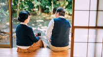 「他人の妬みが、一番怖いんだよ」…〈資産1億円超〉でも値引きシール付き「半額寿司」に喜び、コンビニでバイト。72歳男性が「あえて普通の年金暮らし」を貫くワケ【CFPが解説】