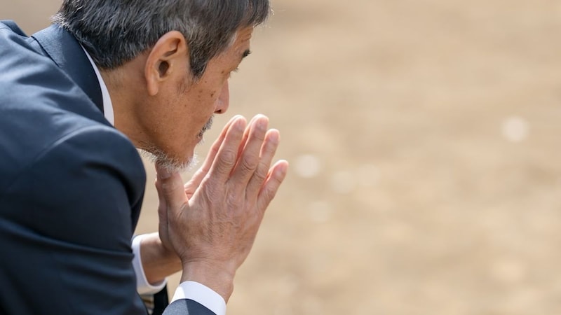 「老後資金が心許ない…」貯金800万円・67歳男性、70歳まで働き「繰下げ受給」で“年金増額”を狙うも頓挫したワケ【FPが解説】