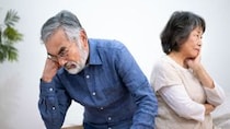 「離婚してくれ。お前とは、もう暮らせない」…妻の小言と“上から目線”に耐えかねた71歳夫。〈投資資産3,000万円〉で自由に生きるはずが…「やっぱり別れません」手のひらを返したワケ【FPの助言】