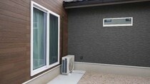 「どちら様…？」定年後〈郊外の平屋〉へ移住した60代夫婦。半年ぶりに訪ねた娘が見た“静かな異変”