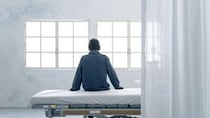 「あなた、元に戻って」夫の異変、妻の悲痛な叫び…郊外から駅近6,400万円のマンションに住み替えた50代“勝ち組”夫婦。完璧な返済プランを崩壊させた「共働き計画の死角」 【FPが解説】